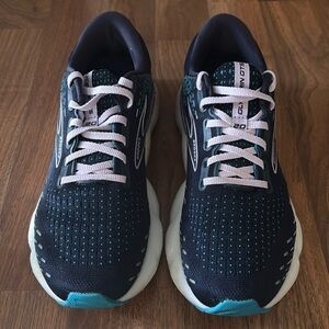 Brooks Glycerine GTS, Women’s 9.5, dark blue, lilac